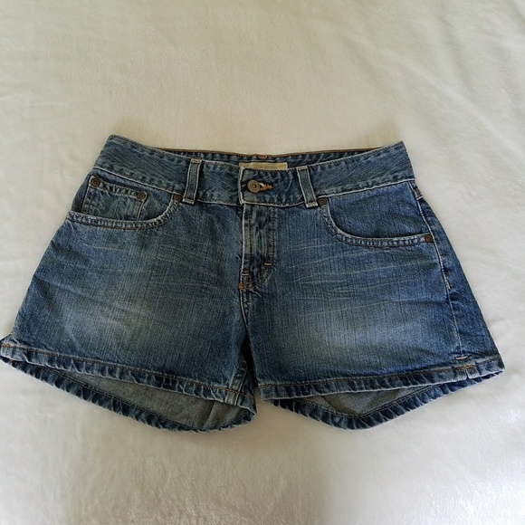 BKE Pants - BKE CULTURE MEDIUM WASH MID RISE JEAN SHORTS